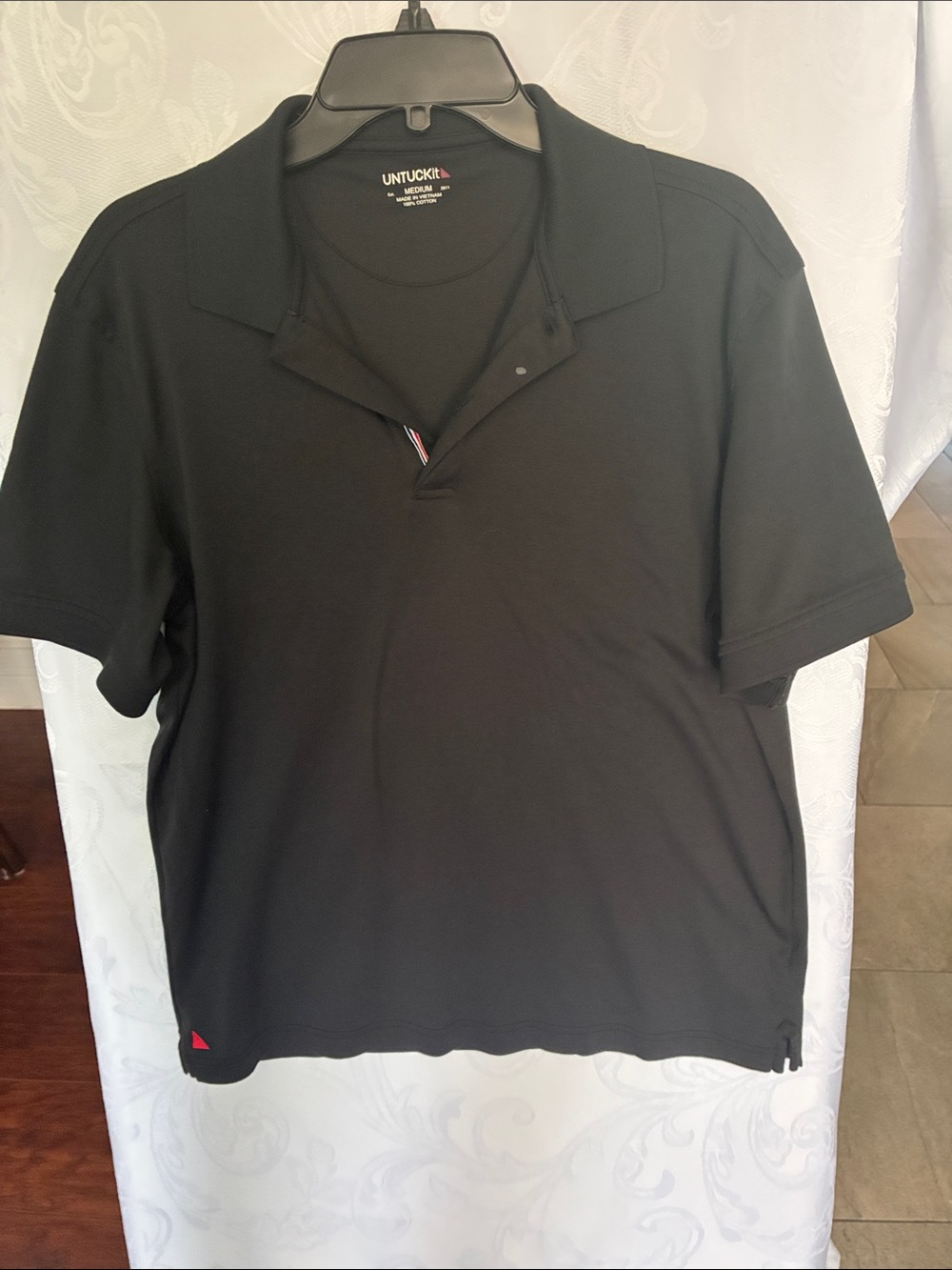 UNTUCKit Men’s Black Short-Sleeve Polo